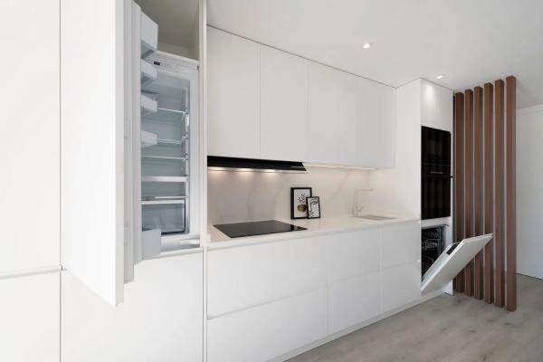 Apartment for sale in  Calle Muelle Ribera, 418, Marbella photo 4