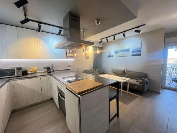 Apartment for sale in Barrio Rodeo Alto-Guadaiza-La Campana, Marbella thumbnail 1