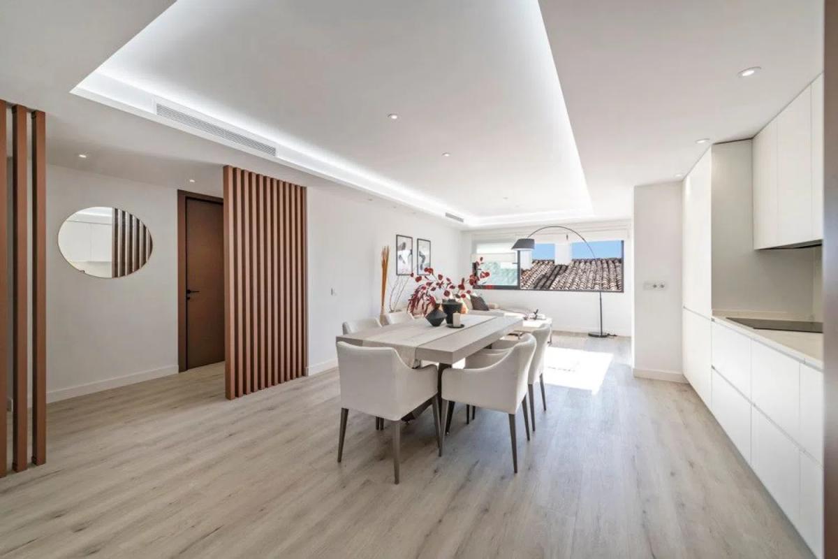 Sale of apartment in Calle Muelle Ribera, Marbella
 photo 2