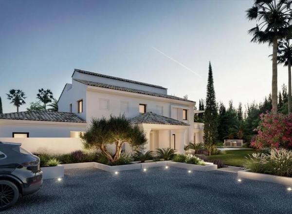 Chalet independiente en venta en Calle Aries, Marbella thumbnail 2
