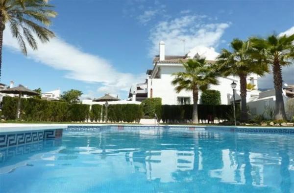 Chalet independiente en venta en Los Naranjos de marbella Manzana 3, 3 manzana, Marbella photo 1
