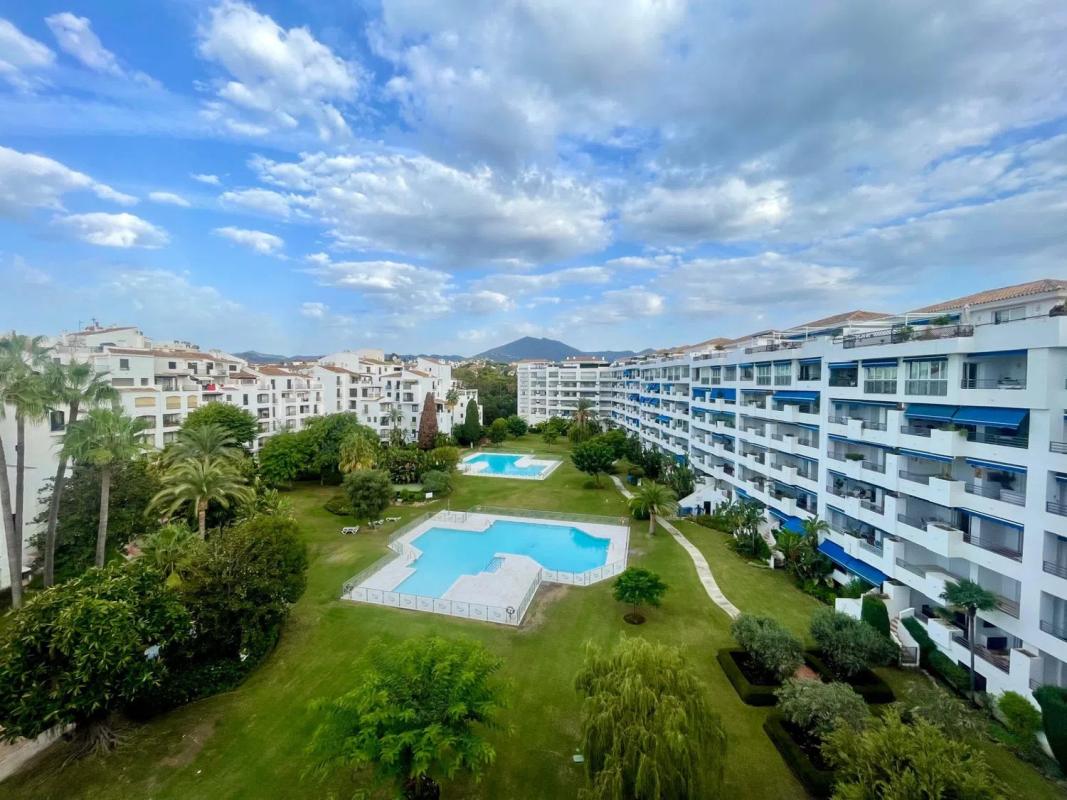 Продажа дуплекса на Barrio Puerto Banús, Марбелла photo 2
