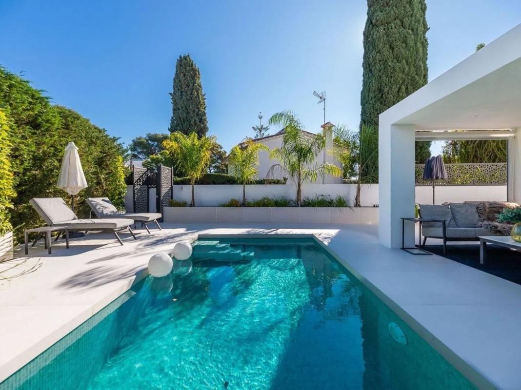 Venta de chalet independiente en Calle José de Espronceda, Marbella
photo 2