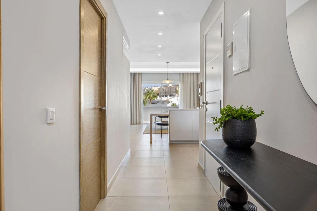 Penthouse sale in Aloha Golf, Marbella photo 2