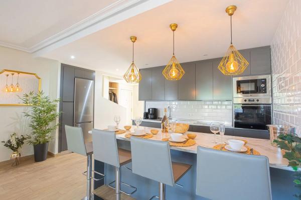 Duplex en venta en Calle el Califa s/n, Marbella photo 1