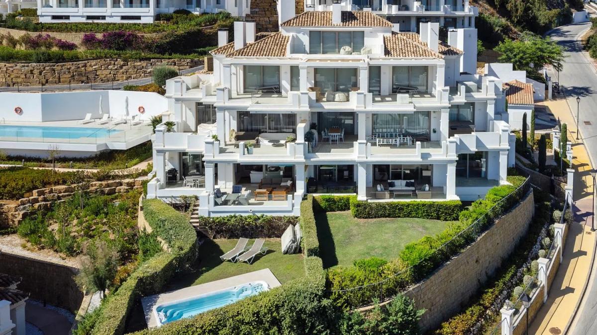 Venta de piso en Barrio Los Naranjos, Marbella
photo 2