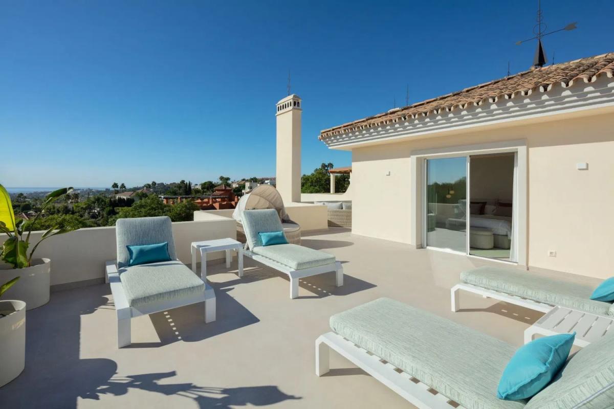 Sprzedaż duplexu w Barrio Los Naranjos, Marbella photo 2
