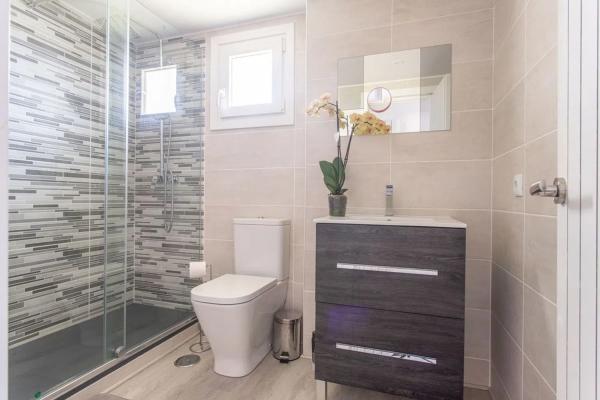 Duplex for sale in Barrio Los Naranjos, Marbella thumbnail 2