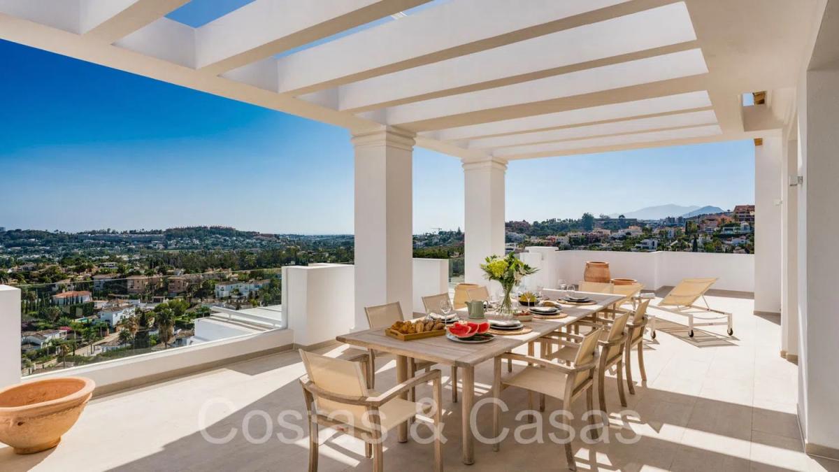 Duplex sale in 9 Lions Residential, 631, Marbella photo 2