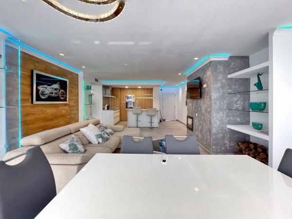 Apartment for sale in Avenida de Julio Iglesias, Marbella photo 1