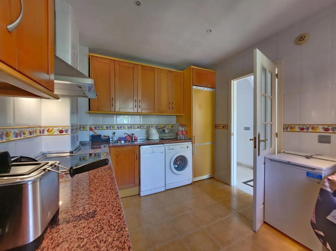 Sale of apartment in Del Prado, Marbella
photo 5