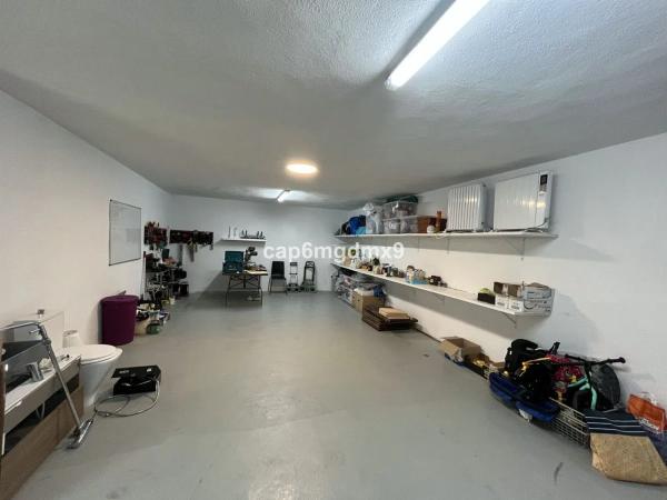 Chalet independiente en venta en Calle Río Tajo, 29, Marbella thumbnail 1