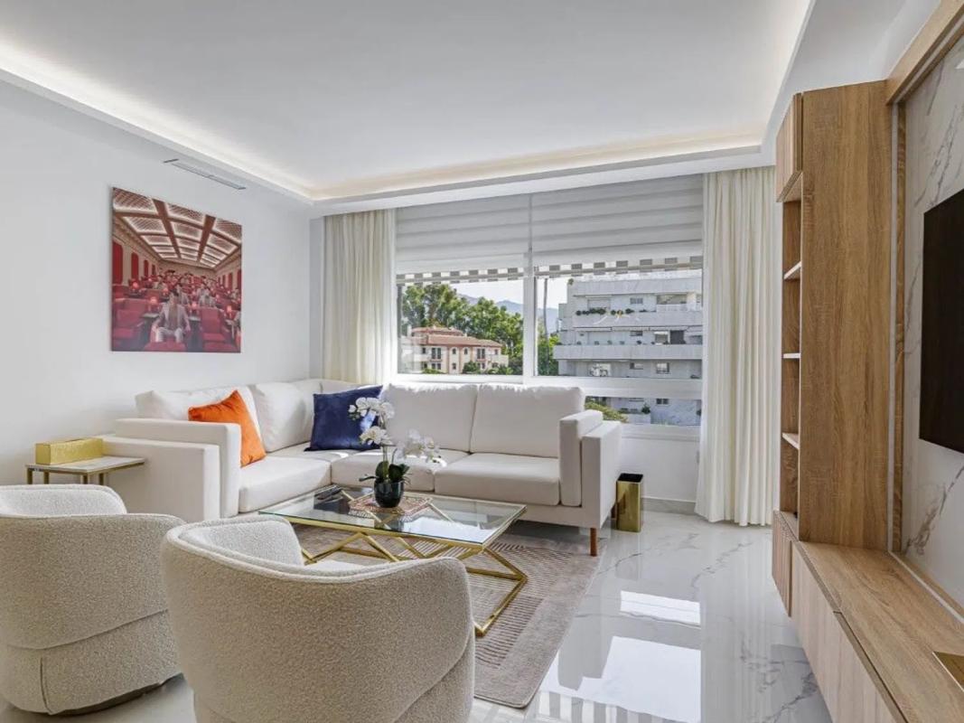 Sale of apartment in Barrio Puerto Banús, Marbella
photo 2