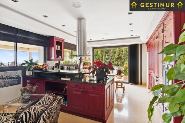 Penthouse na sprzedaż w  Calle Arrayanes, Marbella photo 4