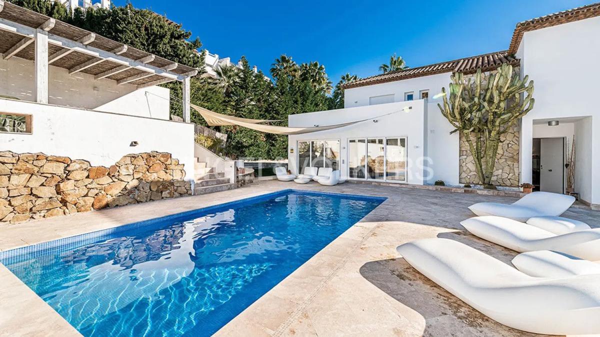 Venta de chalet independiente en Calle Aries, Marbella
 photo 2