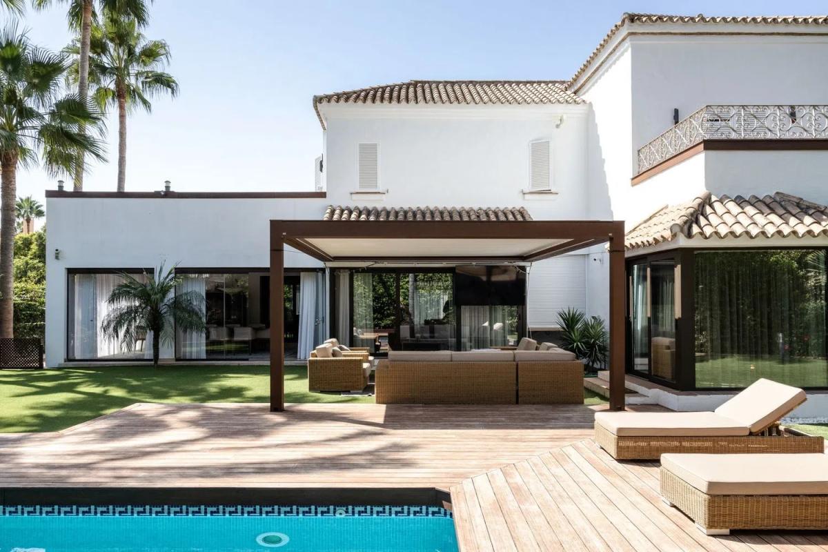 Venta de chalet independiente en Ventura del Mar, Marbella
photo 1