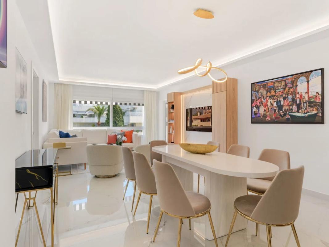 Sale of apartment in Barrio Puerto Banús, Marbella
photo 2