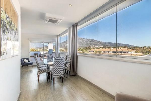 Penthouse na sprzedaż w  Urbanización la Alzambra s/n, Marbella photo 4