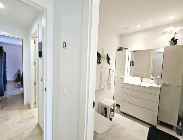 Apartment for sale in Calle Auriga, 4, Marbella thumbnail 2
