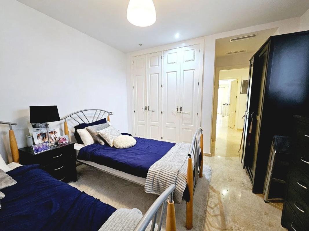 Sale of apartment in Calle Auriga, 4, Marbella
photo 4