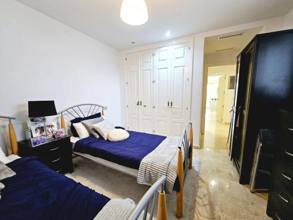 Apartment for sale in  Calle Auriga, 4, Marbella photo 4