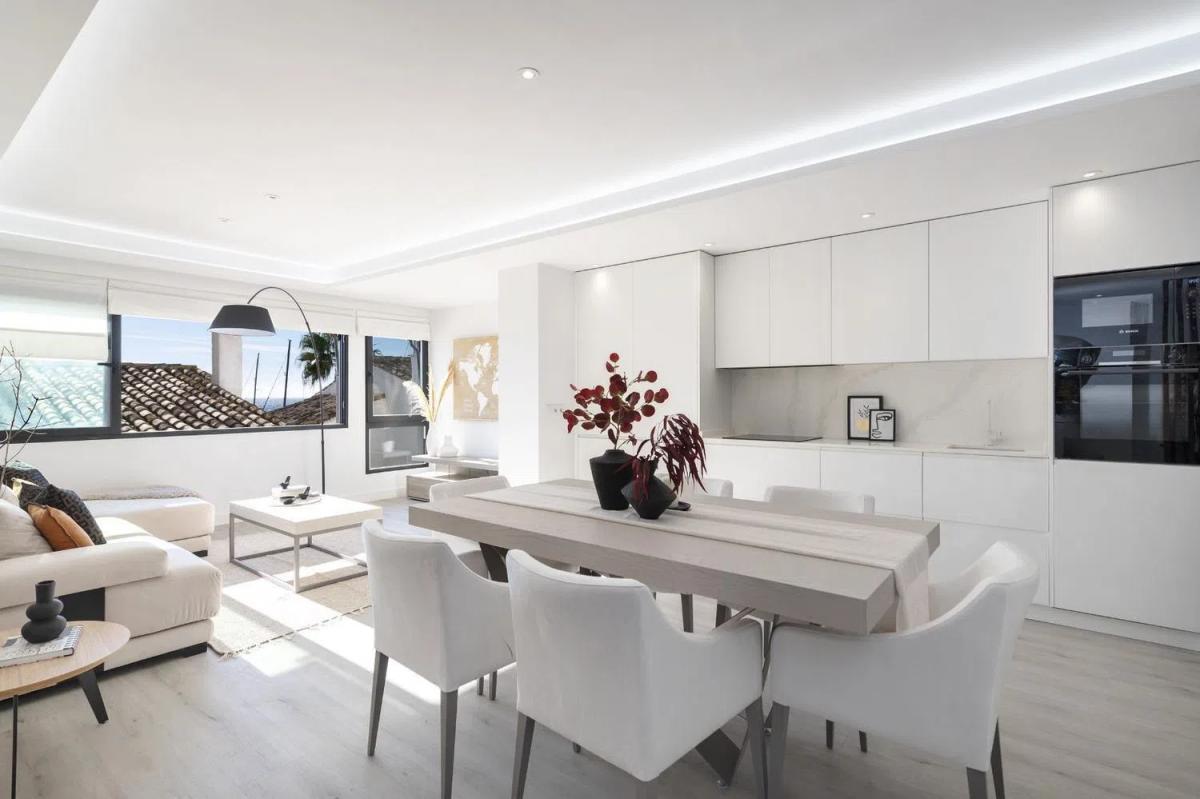 Sale of apartment in Barrio Puerto Banús, Marbella
photo 1