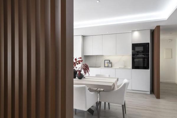 Apartment for sale in  Barrio Puerto Banús, Marbella photo 4