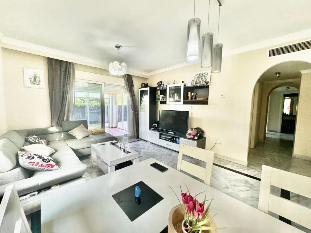 Venta de piso en La dama de noche, Marbella
photo 1