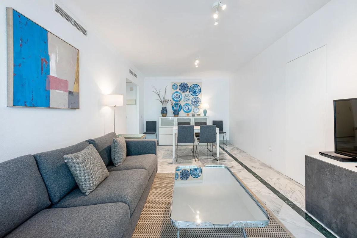 Sale of apartment in Avenida Príncipe Salman, Marbella
photo 3