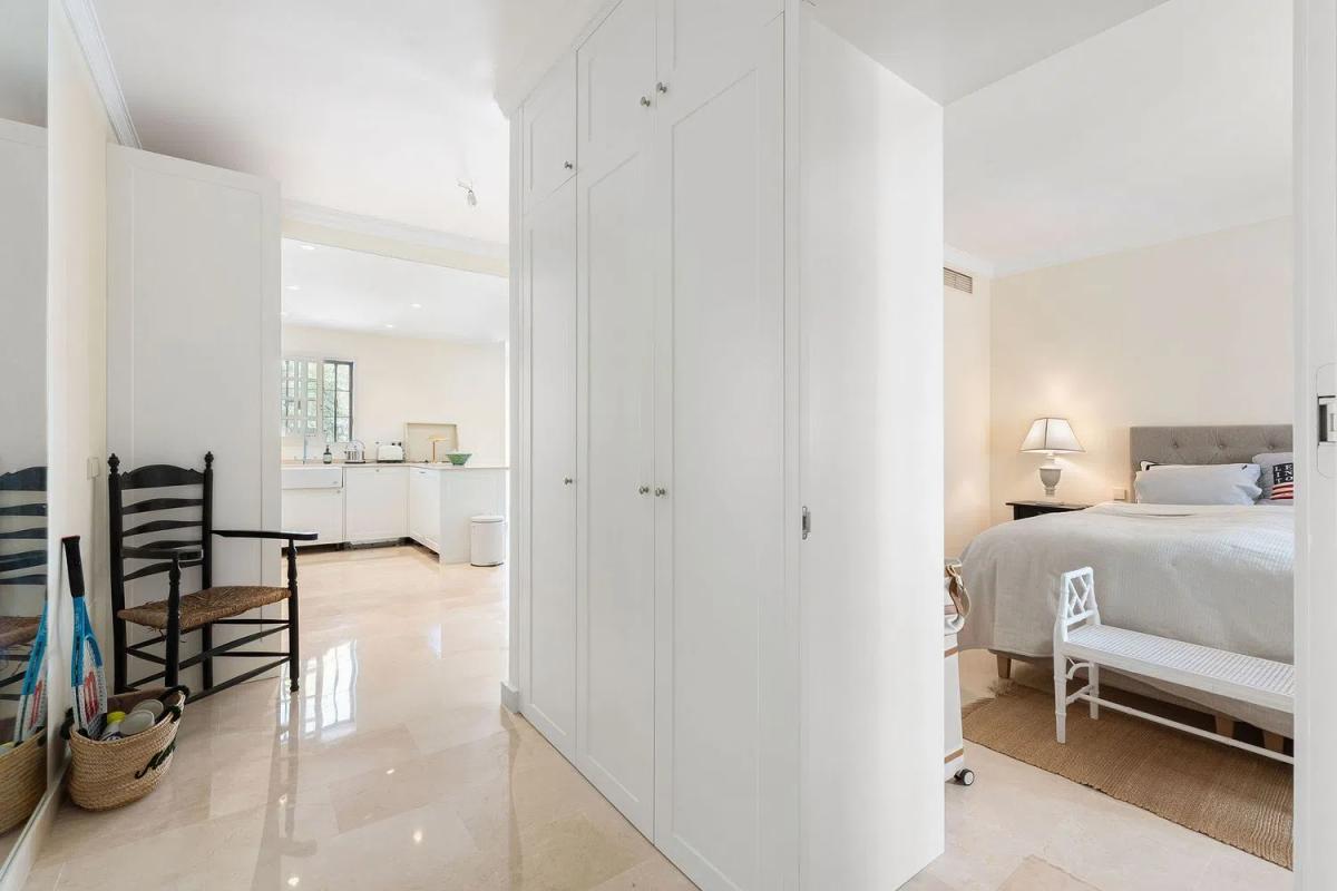 Sale of apartment in Avenida Valle del Golf s/n, Marbella
photo 2