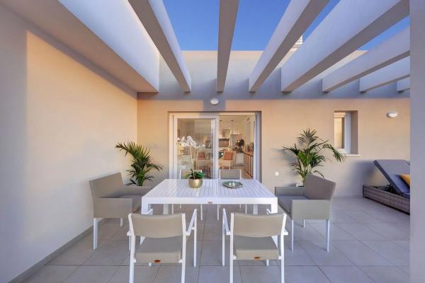 Piso en venta en  Calle Real, Marbella photo 1