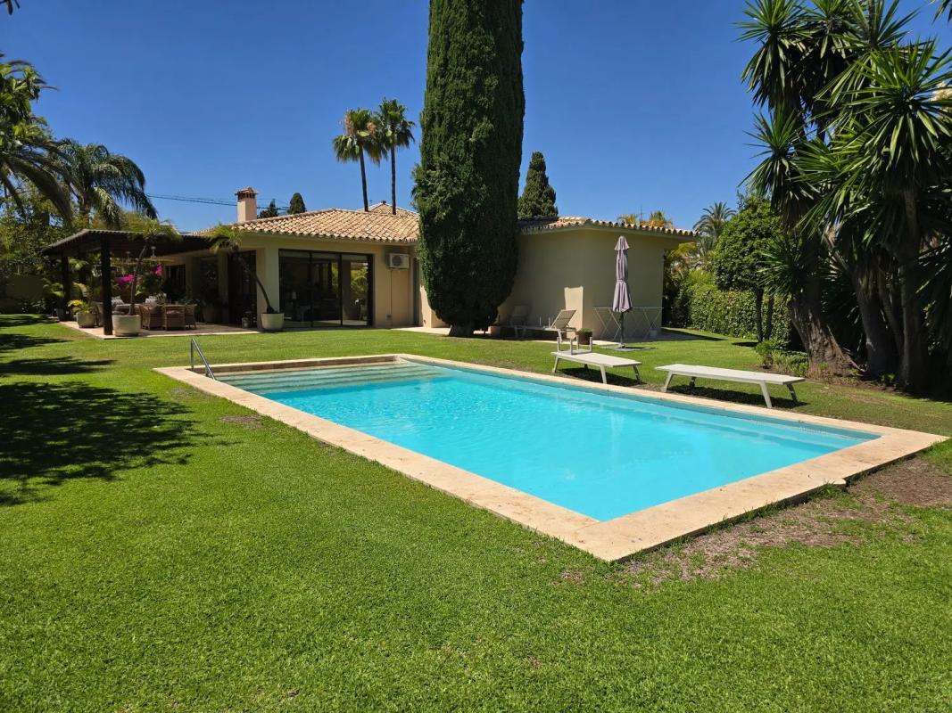 Venta de chalet independiente en Avenida Avenue del Prado, 2, Marbella
photo 1