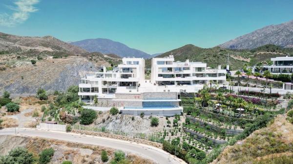 Mieszkanie na sprzedaż w  Barrio Puerto Banús, Marbella photo 1
