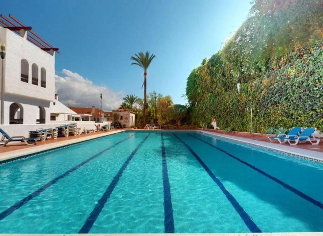 Duplex sale in Calle el Califa s/n, Marbella photo 1