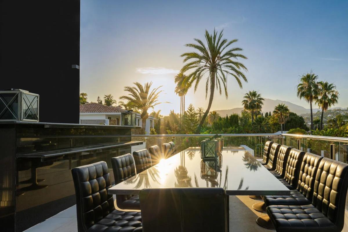 Sprzedaż niezależnego domku jednorodzinnego w  Barrio Las Brisas, Marbella photo 5