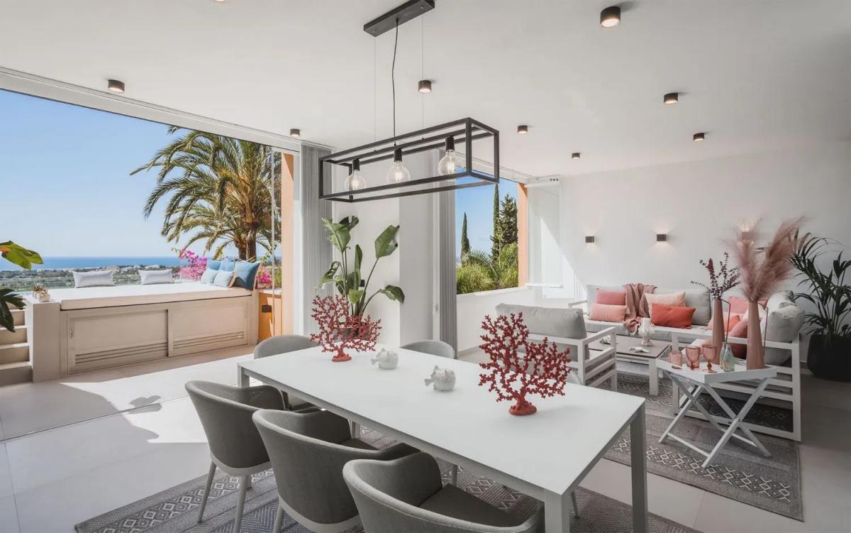 Penthouse sale in Calle Osa Mayor, Marbella photo 3