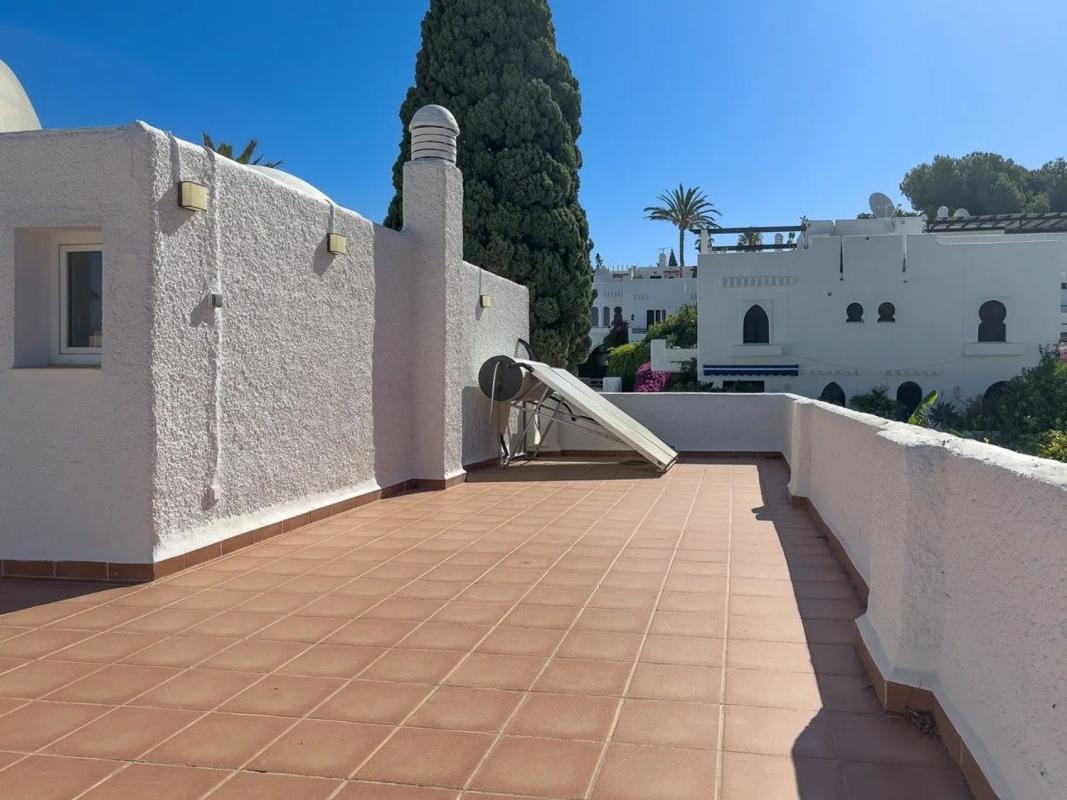 Venta de chalet independiente en Calle Salvador Dalí, Marbella
 photo 5