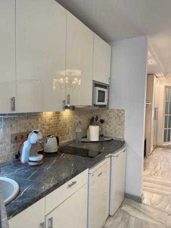Apartment for sale in  Calle los Lirios, 2, Marbella photo 4