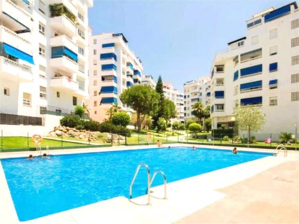 Mieszkanie na sprzedaż w  Calle Torrente Ballester, 8, Marbella photo 1
