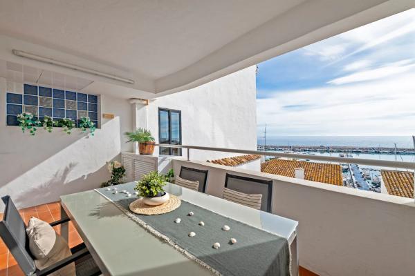 Apartment for sale in Calle Muelle Ribera, 5, Marbella thumbnail 1