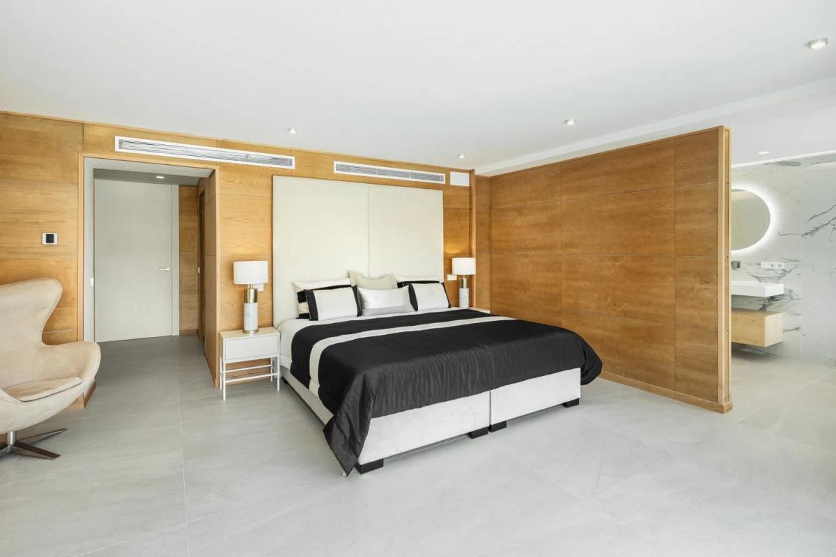 Venta de chalet independiente en Calle Tucán, 10 -13, Marbella
 photo 4