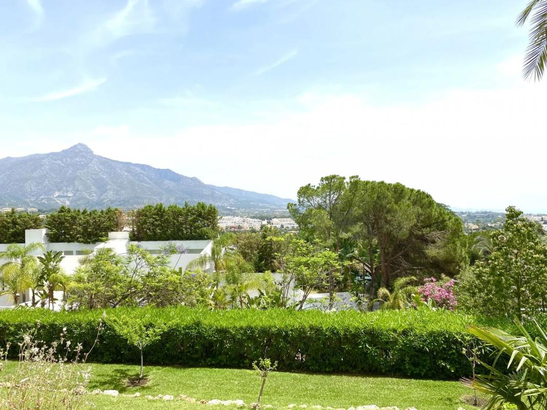 Venta de piso en Barrio Las Brisas, Marbella
 photo 3
