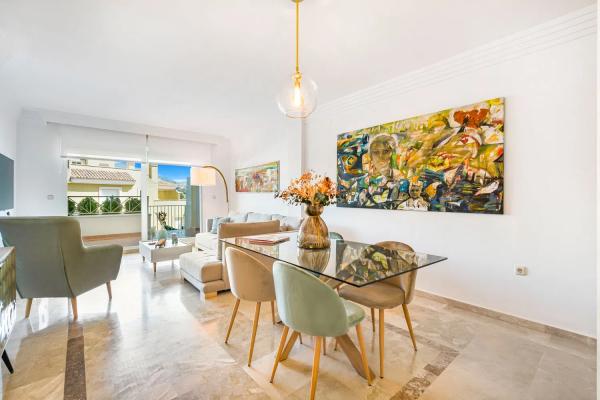 Apartment for sale in Avenida Calderón de la Barca s/n, Marbella thumbnail 1