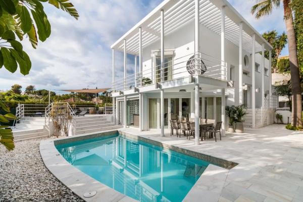 Chalet independiente en venta en Barrio Nueva Andalucía, Marbella photo 1
