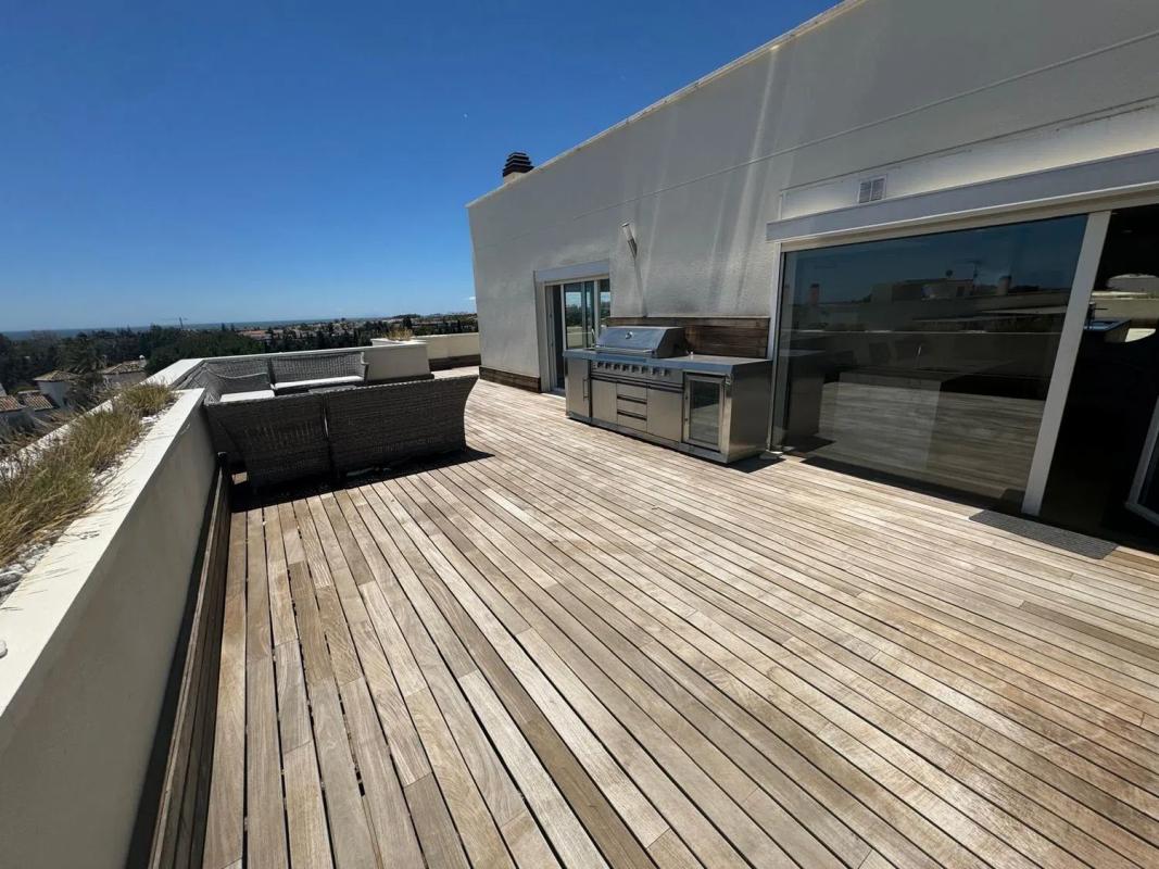 Sprzedaż poddasza w Urbanización Altos del Rodeo, Marbella photo 3