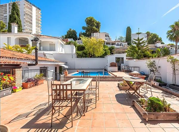 Detached villa for sale in  GUSTAVO GARCIA BECKER, 305, Marbella photo 1