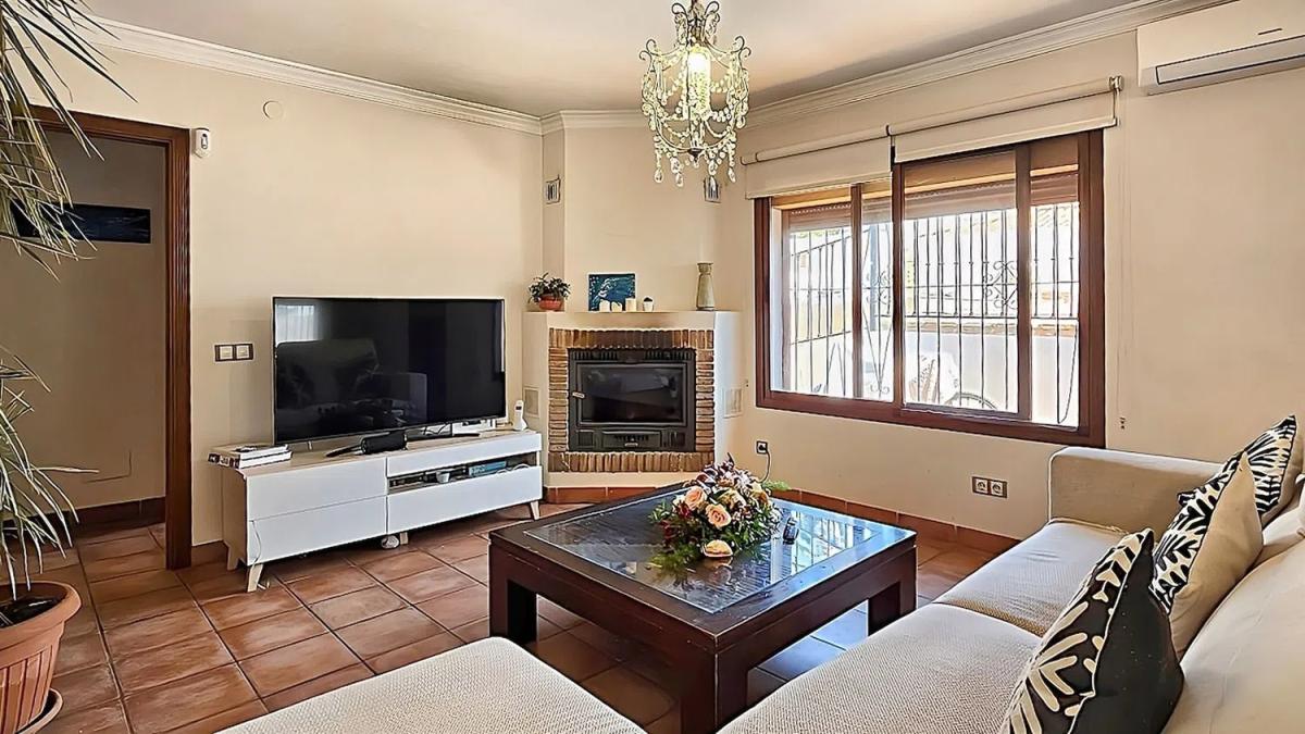 Sprzedaż niezależnego domku jednorodzinnego w  GUSTAVO GARCIA BECKER, 305, Marbella photo 3