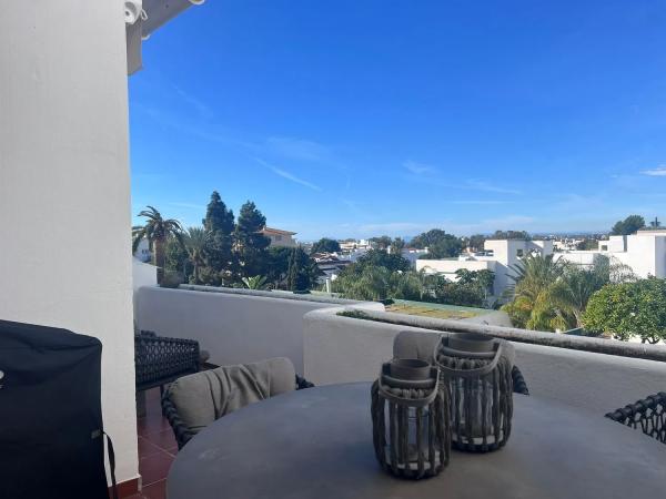 Apartment for sale in Calle las Azaleas s/n, Marbella photo 1