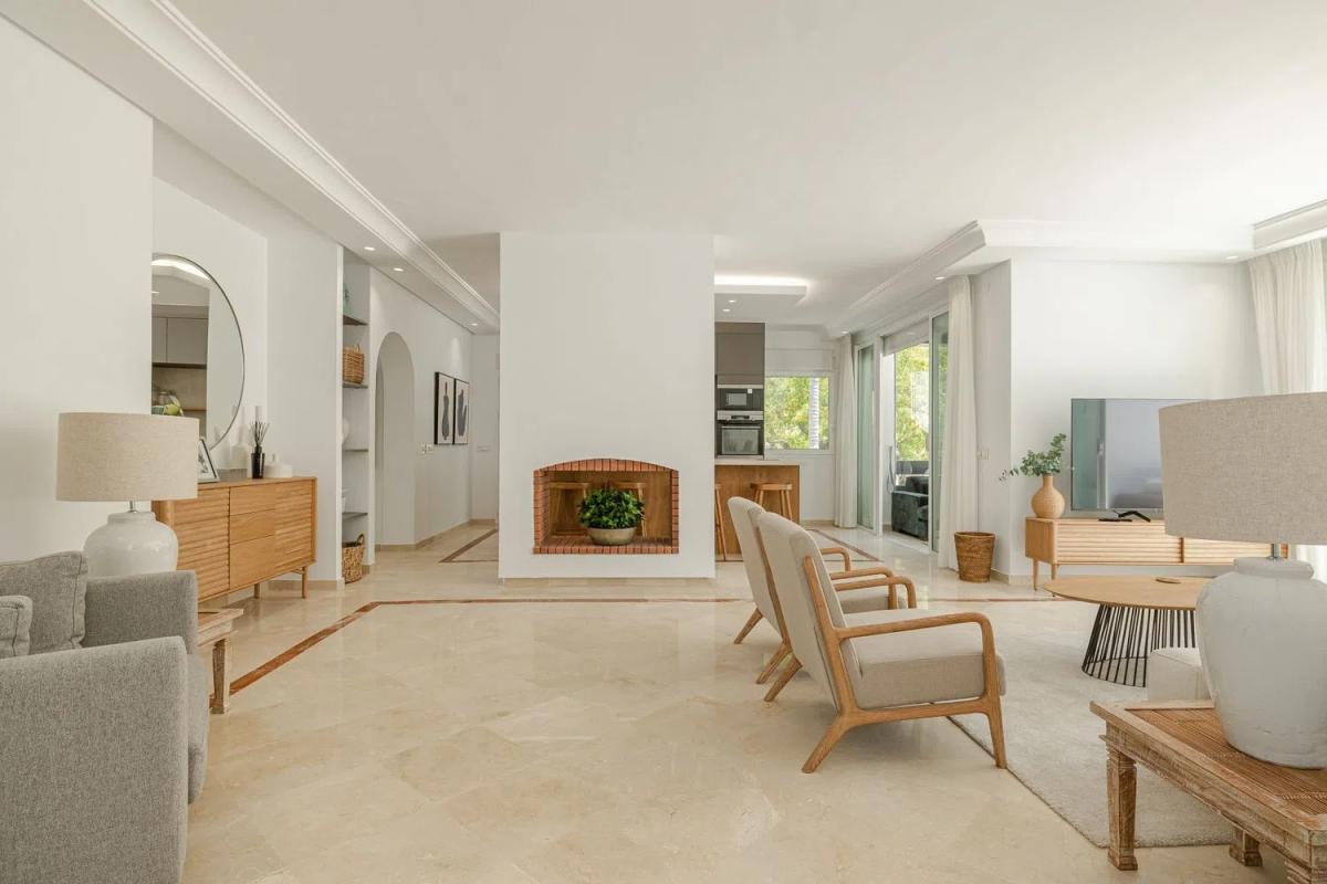 Venta de duplex en Barrio Puerto Banús, Marbella photo 2