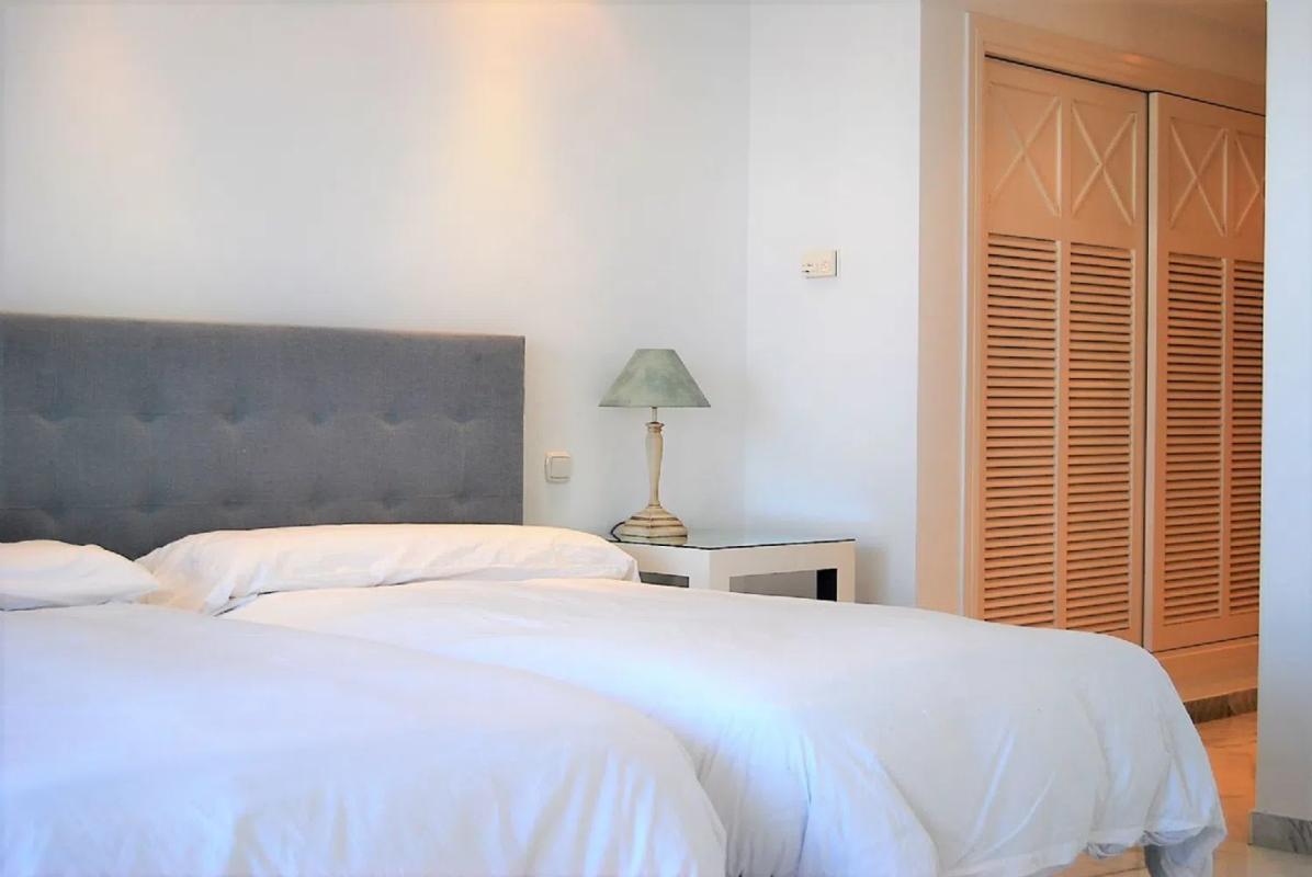 Penthouse sale in Barrio Puerto Banús, Marbella photo 4